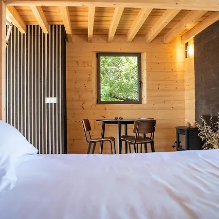 Les Coteaux - & Experiences