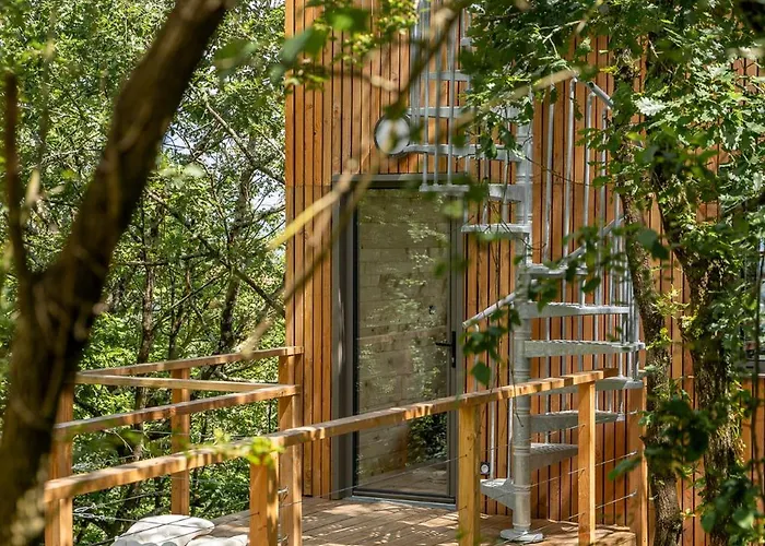 Les Coteaux - & Experiences *